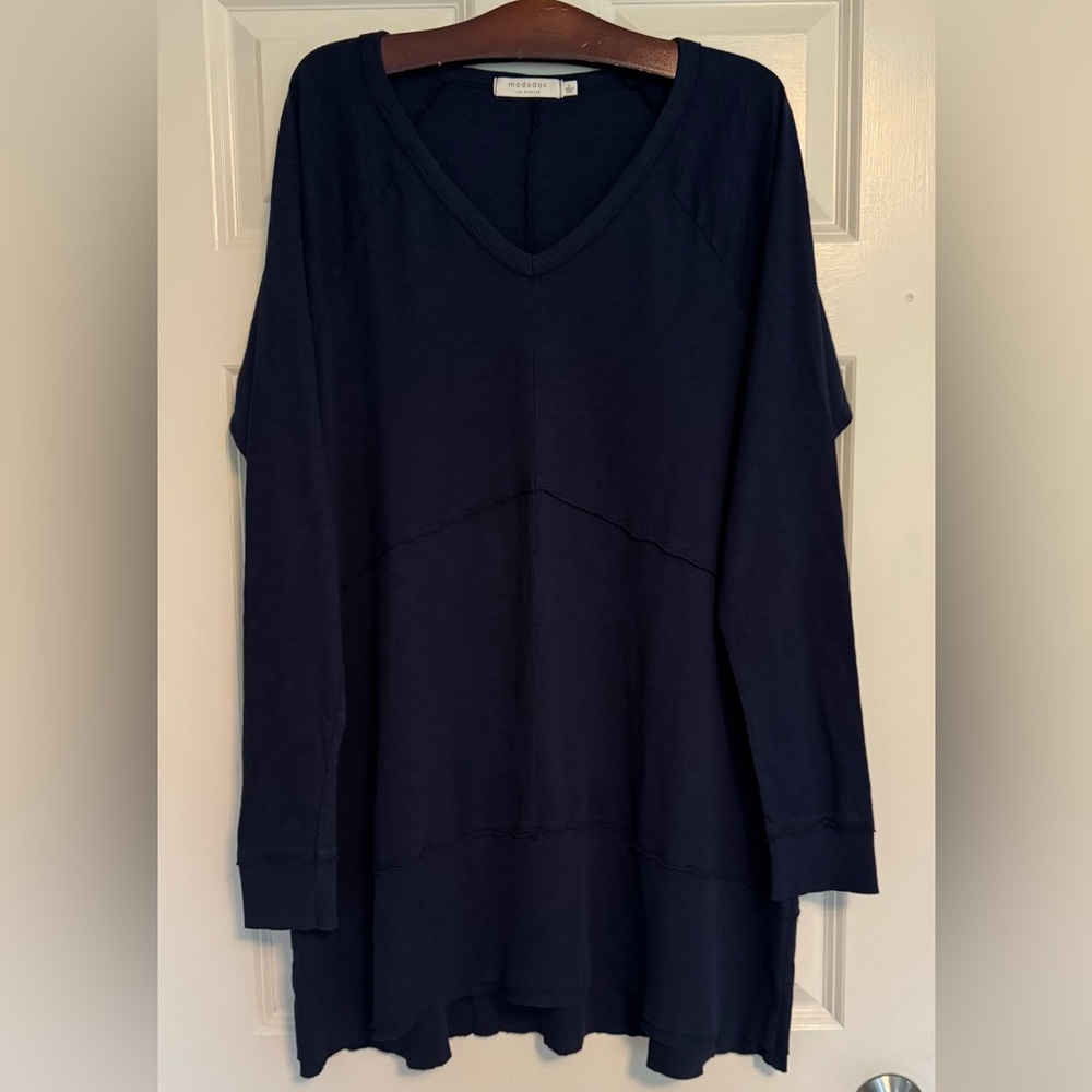 Mododoc Los Angeles navy cotton long sleeve v-neck tunic‎ shirt top women’s L